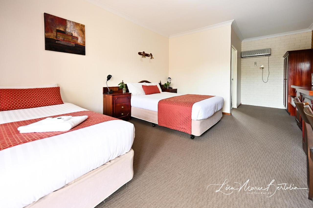Narrandera Club Motor Inn Exterior photo