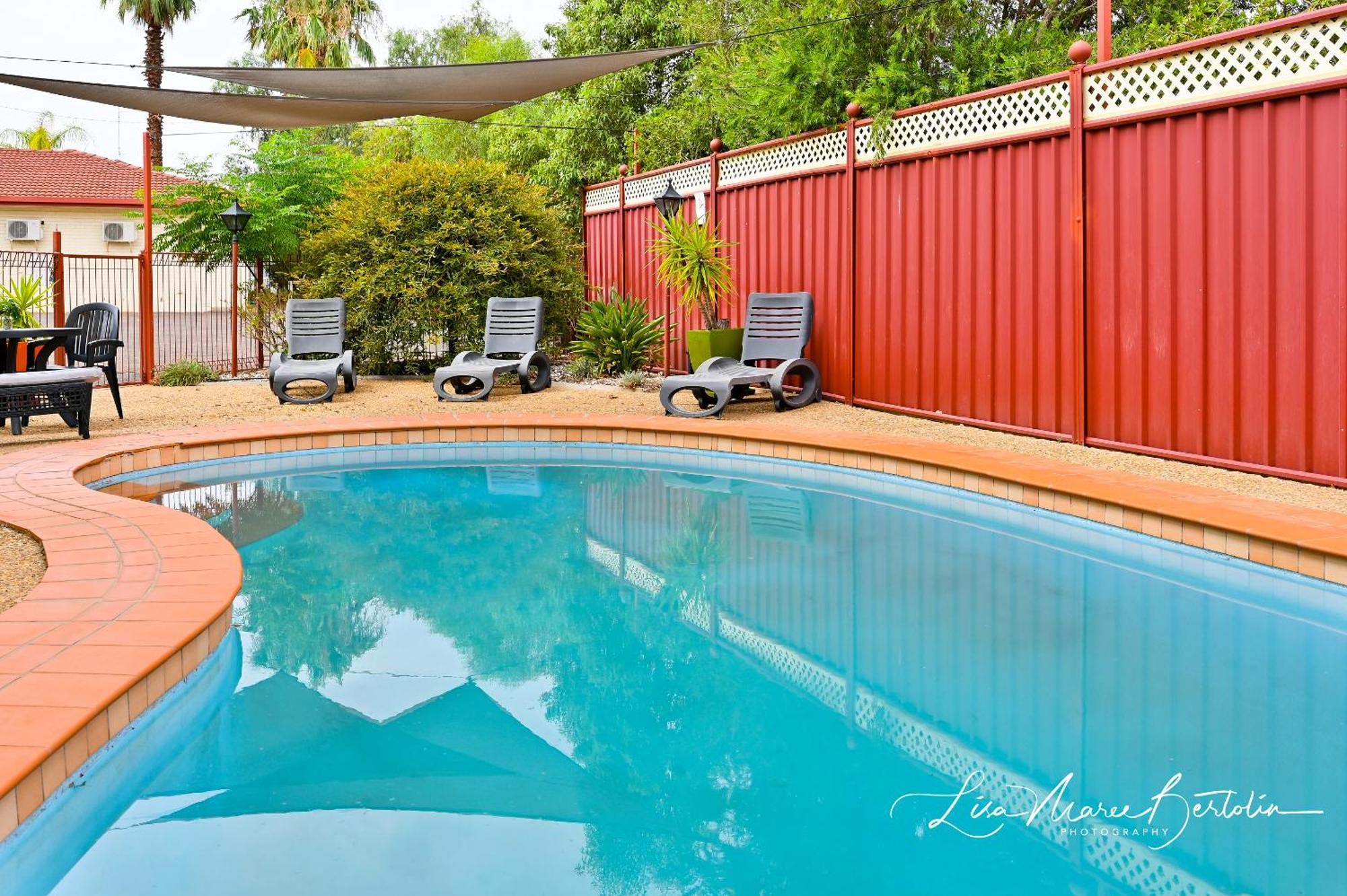Narrandera Club Motor Inn Exterior photo